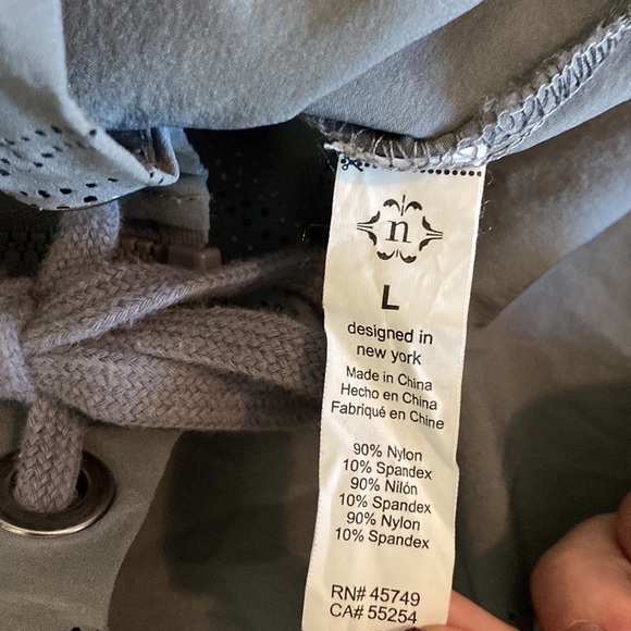 Nanette Lepore gray windbreaker large laser cut birds mock neck lightweight fall - Picture 12 of 13